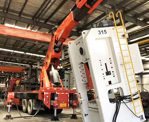 宁远附近随车吊出租，轻松解决运输难题