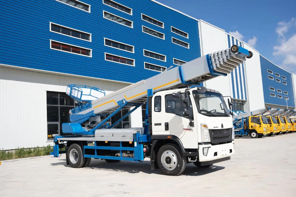 宁远出租云梯车高空作业车 建筑垃圾搬运