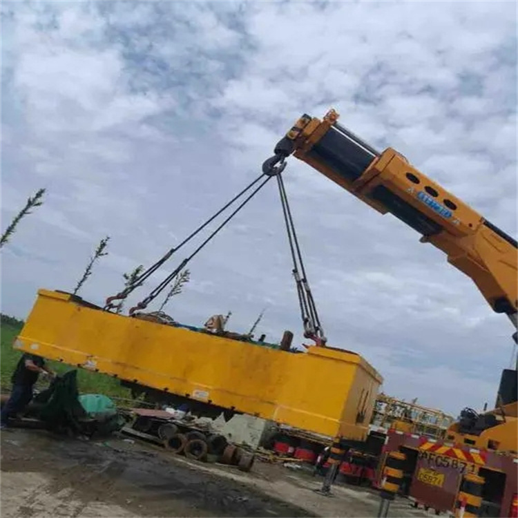 宁远随车吊吊集装箱怎么吊